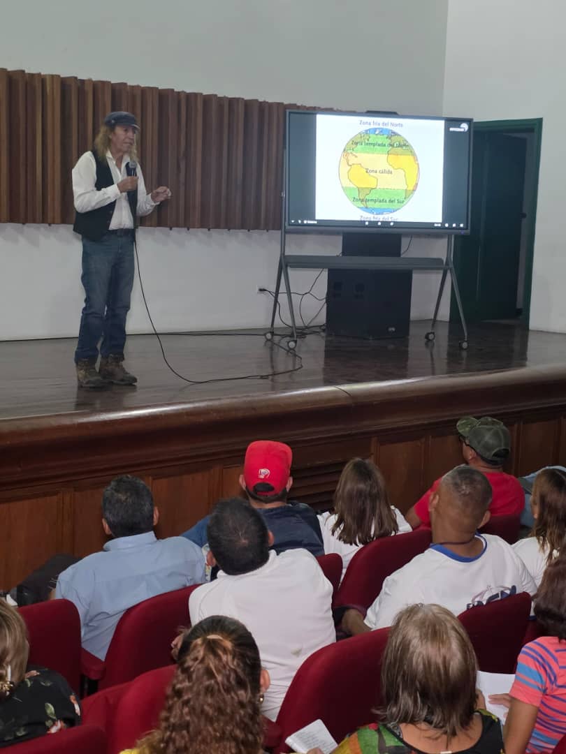 (VENEZUELA) PALAVECINENCES SE UNEN EN LA HACIENDA LA ESTANCIA PARA SALVAR TEREPAIMA…