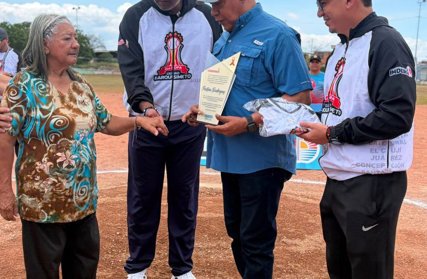(VENEZUELA) AGUEDO FELIPE ALVARADO Y ANA SOTO TRIUNFAN EN LA SEGUNDA JORNADA DE LA II COPA DE BÉISBOL CIUDAD BARQUISIMETO