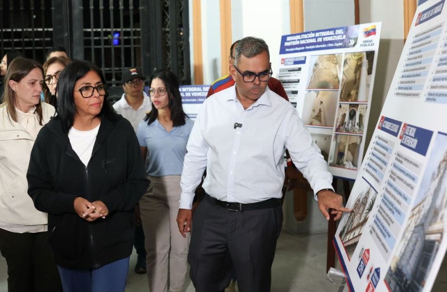(VENEZUELA) PRESIDENTA DELCY RODRÍGUEZ SUPERVISA TRABAJOS DE RECUPERACIÓN SEL PANTEÓN NACIONAL