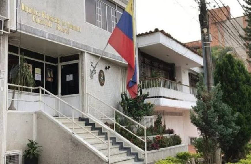 (MUNDO) EMBAJADA DE VENEZUELA EN COLOMBIA HABILITÓ SISTEMA PARA COLABORAR EN LA BÚSQUEDA DE SUS CIUDADANOS TRAS EL TERREMOTO