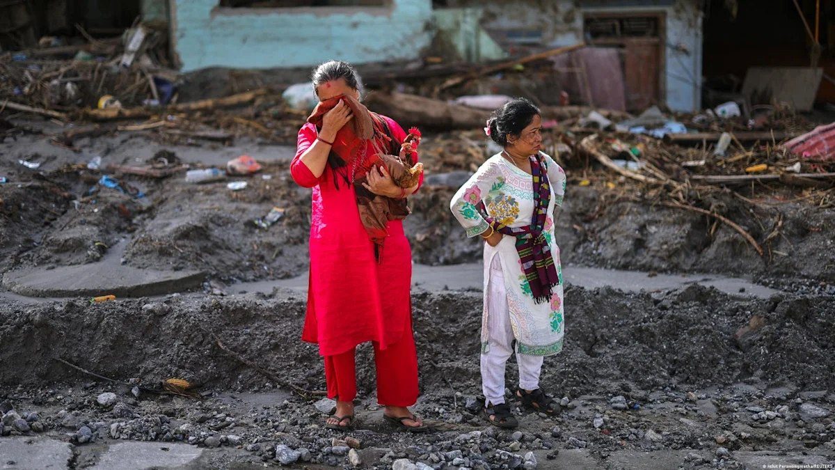 (MUNDO) TRAGEDIA EN EL HIMALAYA HA DEJADO 800 FALLECIDOS Y MÁS DE…