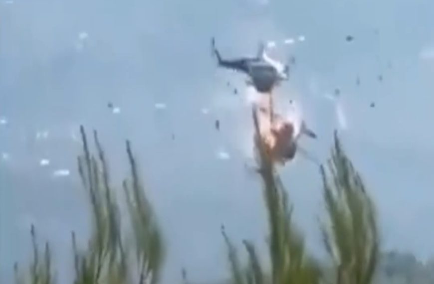 (MUNDO) DOS HELICÓPTEROS COLISIONAN DURANTE LABORES DE COMBATE DE INCENDIOS FORESTALES EN GRECIA (+VIDEO)