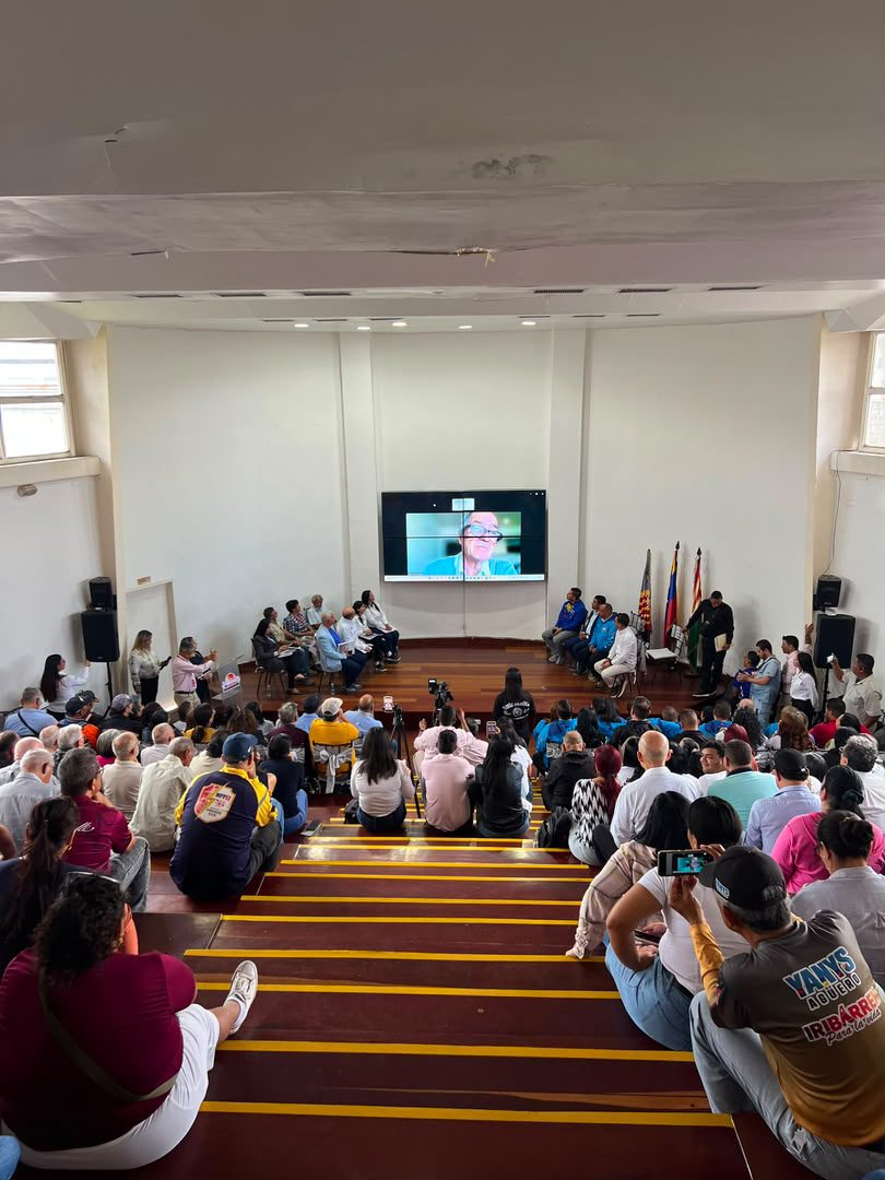 (VENEZUELA) ALCALDE YANYS AGÜERO PRESENTÓ PLAN DE 4 LÍNEAS PARA TRANSFORMAR A…