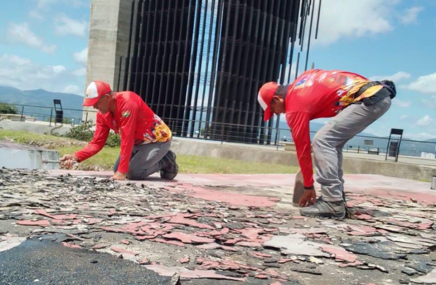 (VENEZUELA) GOBIERNO DE LARA INICIÓ REHABILITACIÓN INTEGRAL DEL MONUMENTO MANTO MARÍA DIVINA PASTORA