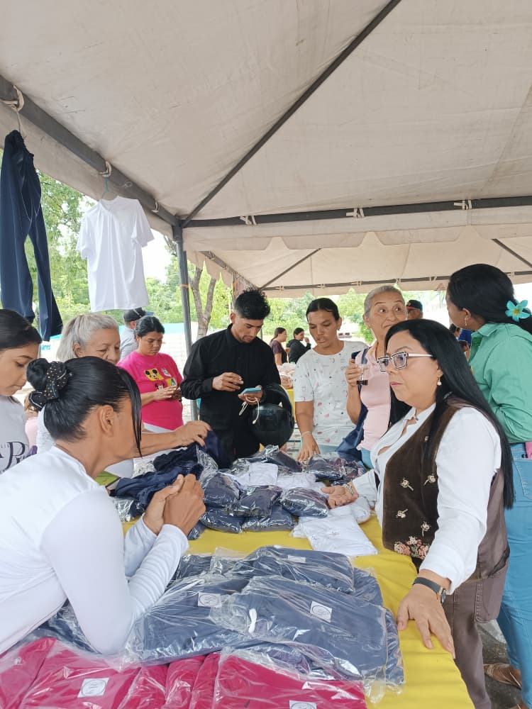 (VENEZUELA) EN EL MUNICIPIO MORÁN FONFIP E IMPAPM INICIAN 1ERA. FERIA ESCOLAR…