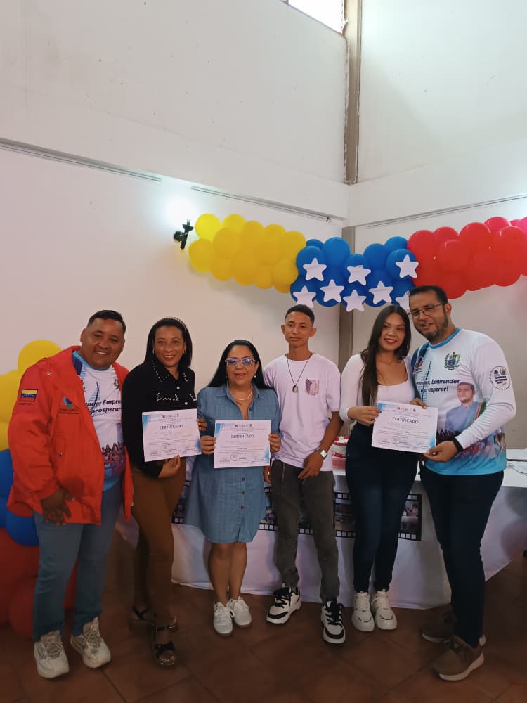 (VENEZUELA) MÁS DE 300 EMPRENDEDORES DE CRESPO SE CERTIFICAN A TRAVÉS DEL…