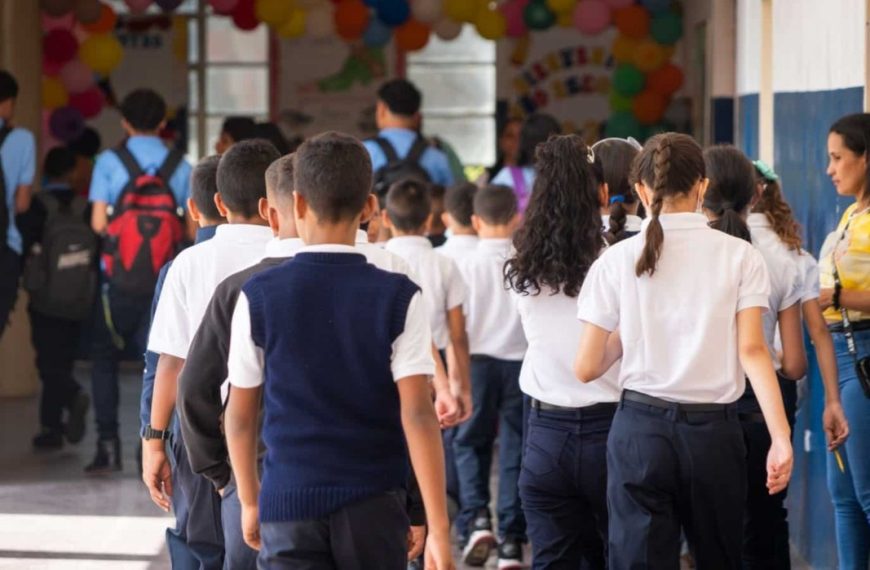 (VENEZUELA) MÁS DE 6 MILLONES DE ESTUDIANTES VUELVEN A LAS AULAS DE CLASE ESTE 14 DE SEPTIEMBRE
