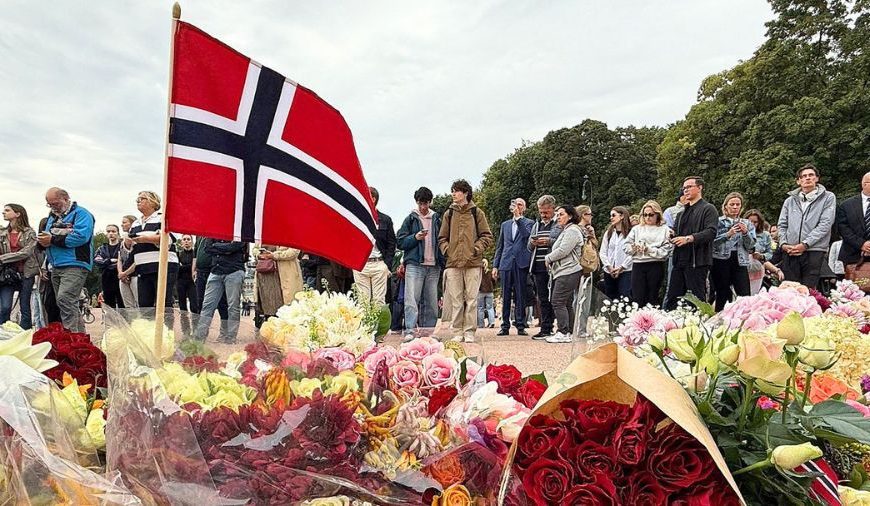 (NORUEGA) LA CASA REAL DECLARÓ LUTO OFICIAL HASTA UN MES DESPÚES DEL FUNERAL DEL REY HARALD V