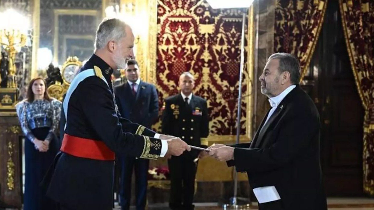 (ESPAÑA) REY FELIPE VI RECIBE CARTAS CREDENCIALES DE TIMOTEO ZAMBRANO COMO EMBAJADOR…