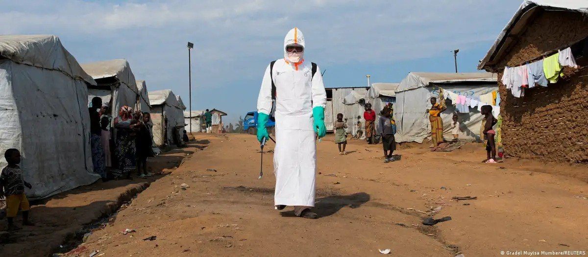 (MUNDO) OMS ALERTA QUE BROTE DE ÉBOLA EN EL CONGO SIGUE «FUERA…