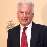 (PERÚ) PRESIDENTA FUJIMORI DESIGNÓ A ÁLVARO VARGAS LLOSA COMO EMBAJADOR EN EEUU