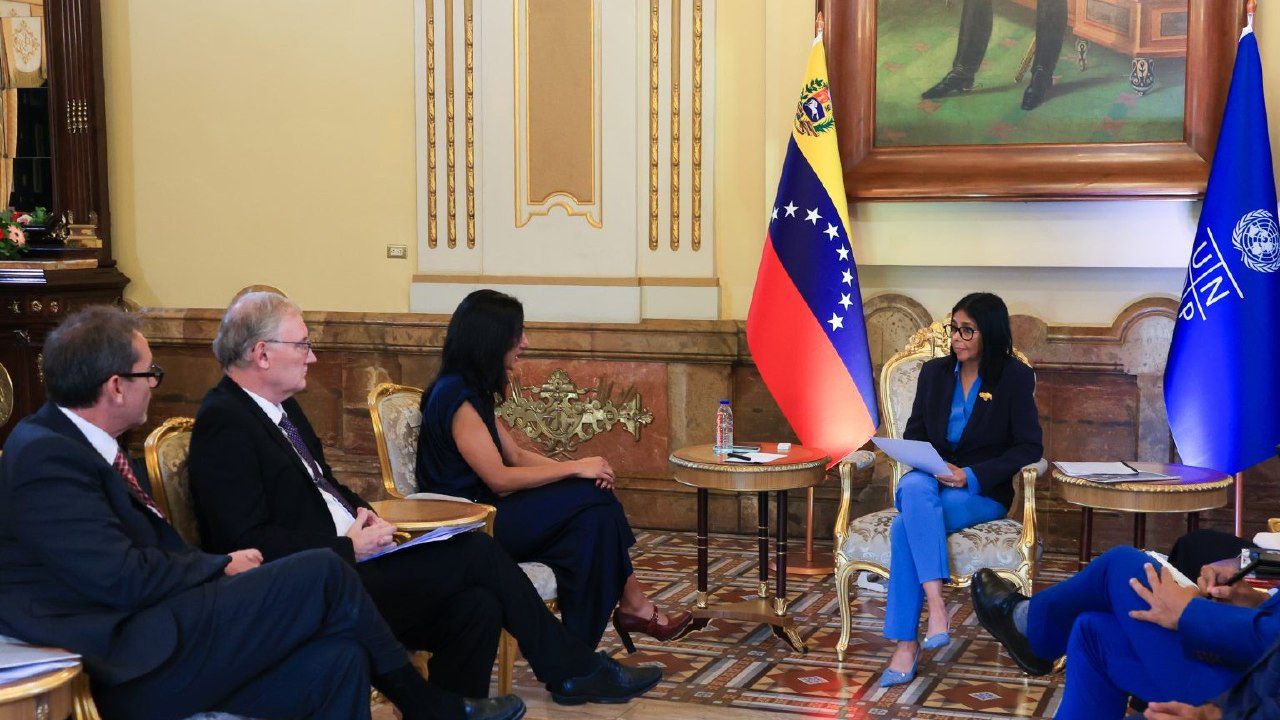 (VENEZUELA) PRESIDENTA DELCY RODRÍGUEZ SOSTUVO ENCUENTRO CON LA DIRECTORA REGIONAL DEL PNUD