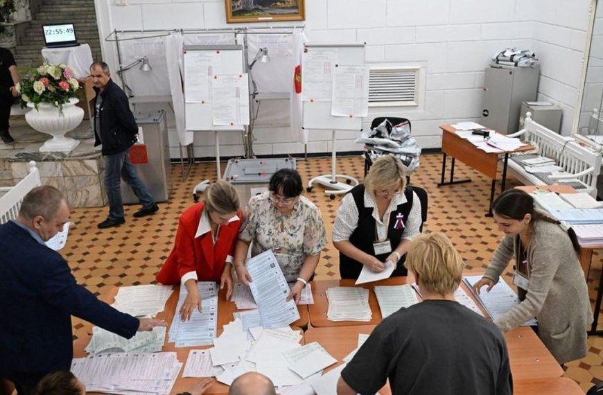 (RUSIA) SEGÚN SONDEOS PARTIDO DEL KREMLIN RESULTÓ GANADOR EN ELECCIONES LEGISLATIVAS CON EL 50%