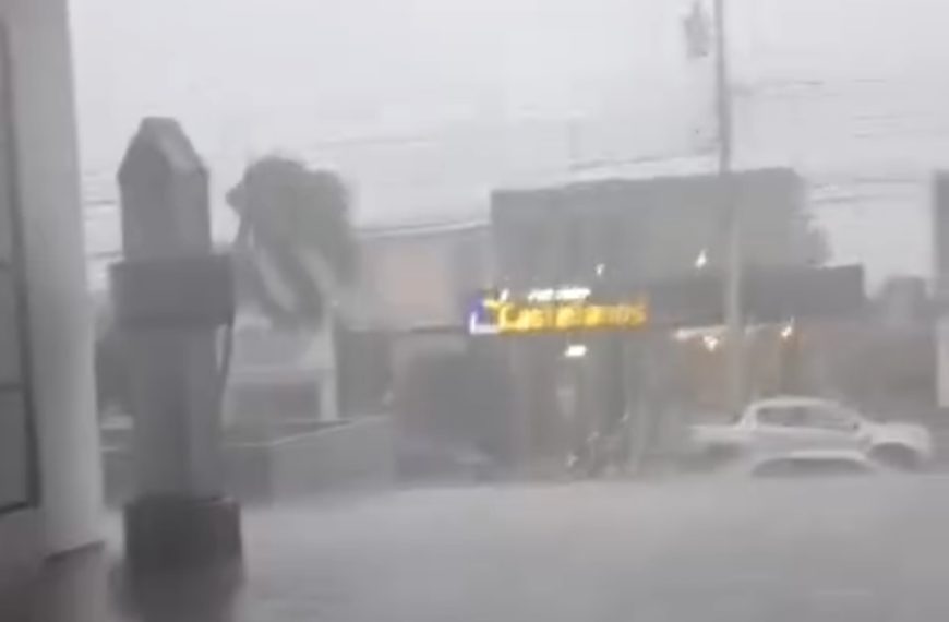 (VENEZUELA) INTENSAS LLUVIAS CON FUERTES RÁFAGAS DE VIENTO AZOTARON BARQUISIMETO (+VIDEO)