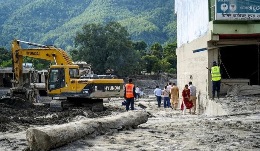 (MUNDO) NEPAL Y CHINA CONFIRMAN FALLECIMIENTO DE MIL PERSONAS TRAS LA RIADA MIENTRAS SE INTENSIFICAN LABORES DE BÚSQUEDA DE MILES DE DESAPARECIDOS