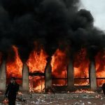 (FRANCIA) INTENSOS DISTURBIOS SE GENERAN EN PARÍS, LYON Y MARSELLA