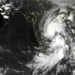 (MUNDO) INDIA ACTIVA ALERTA ROJA POR PASO DEL CICLÓN ARNAB