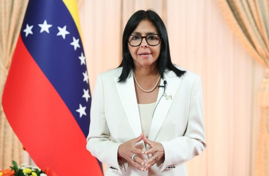 (VENEZUELA) PRESIDENTA RODRÍGUEZ: «DIÁLOGO ECONÓMICO HA PERMITIDO LA SUSCRIPCIÓN DE 61 CONTRATOS EN EL ÁREA DE HIDROCARBUROS»