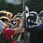 (MUNDO) DISTURBIOS EN CENTROS EDUCATIVOS EN FRANCIA DEJARON CHOQUES CON LA FUERZAS POLICIALES