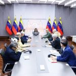 (VENEZUELA) PRESIDENTA ABORDA CONSENSOS LABORALES CON FEDECAMARAS FEDEINDUSTRIAS Y CENTRALES DE TRABAJADORES