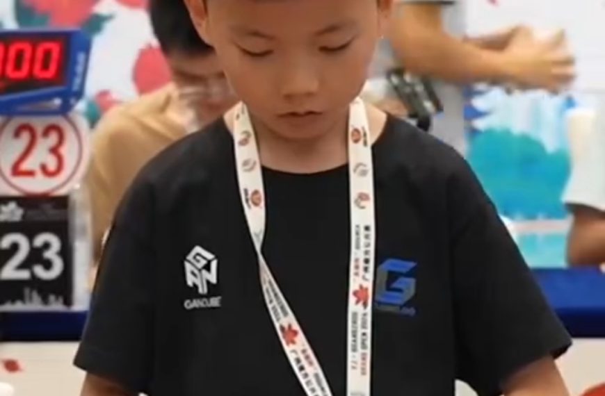 (CHINA) ¡NUEVO RÉCORD MUNDIAL! NIÑO DE 9 AÑOS RESUELVE CUBO DE RUBIK EN 2,51 SEGUNDOS (+VIDEO)