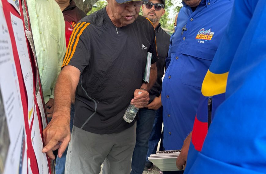 (VENEZUELA) GOBERNADOR REYES REYES INSPECCIONÓ LA REACTIVACIÓN DE LOS TRABAJOS EN EL PUENTE YACURAL