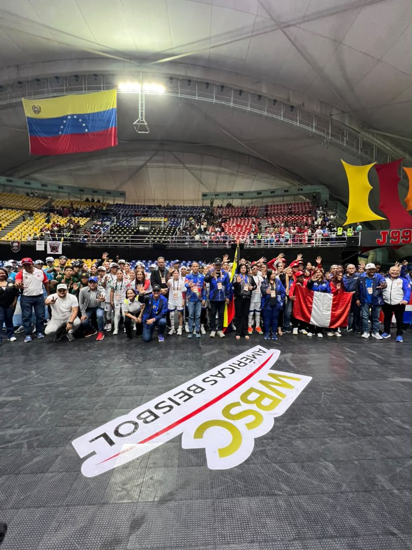 (VENEZUELA) BARQUISIMETO SE VISTE DE GALA: INAUGURADO EL II PANAMERICANO DE BÉISBOL…
