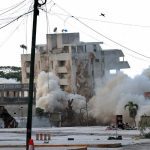 (VENEZUELA) EJECUTAN DEMOLICIÓN CONTROLADA EN TANAGUARENA