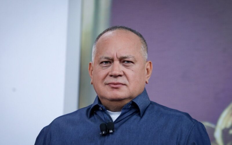 (VENEZUELA) VICEPRESIDENTE DIOSDADO CABELLO CONFIRMÓ CAPTURA DE SUJETOS QUE ATACARON CON DESECHOS…