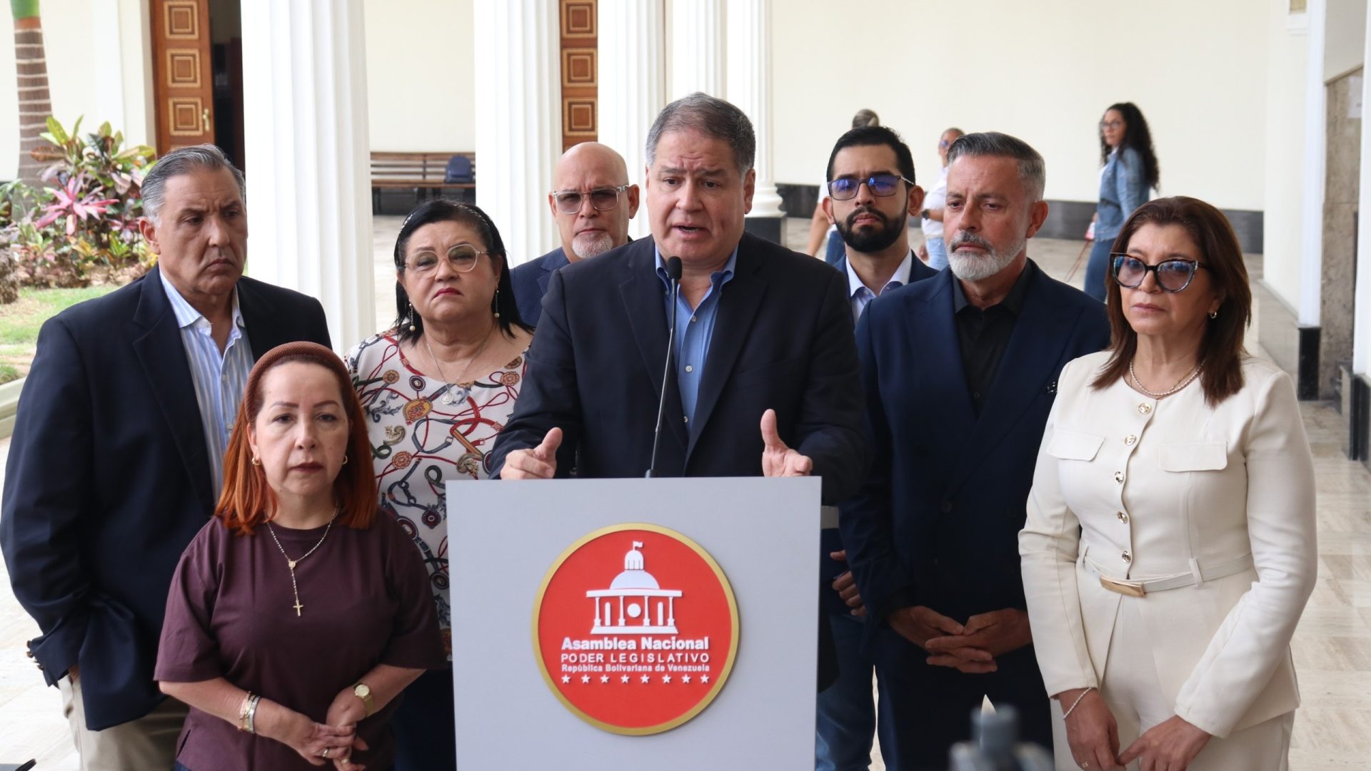 (VENEZUELA) 100 ASPIRANTES DE LA SOCIEDAD CIVIL HA RECIBIDO EL COMITÉ DE…