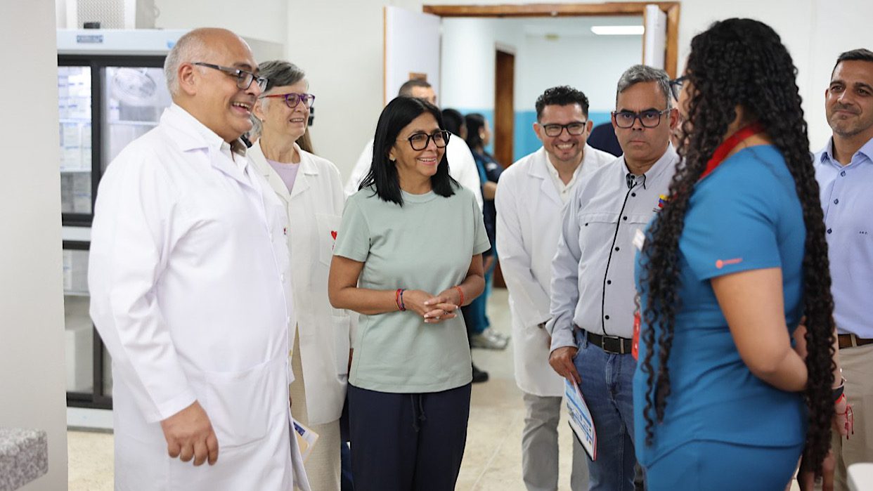 (VENEZUELA) PRESIDENTA DELCY RODRÍGUEZ INSPECCIONÓ ENTREGA DE LA PRIMERA ETAPA DE REHABILITACIÓN&hellip;