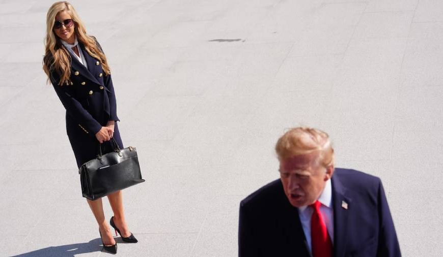 (EEUU) KATIE ZACHARIA DIMITE COMO SECRETARIA DE PRENSA DE LA CASA BLANCA TRAS SOLO 5 DÍAS DE ASUMIR EL CARGO