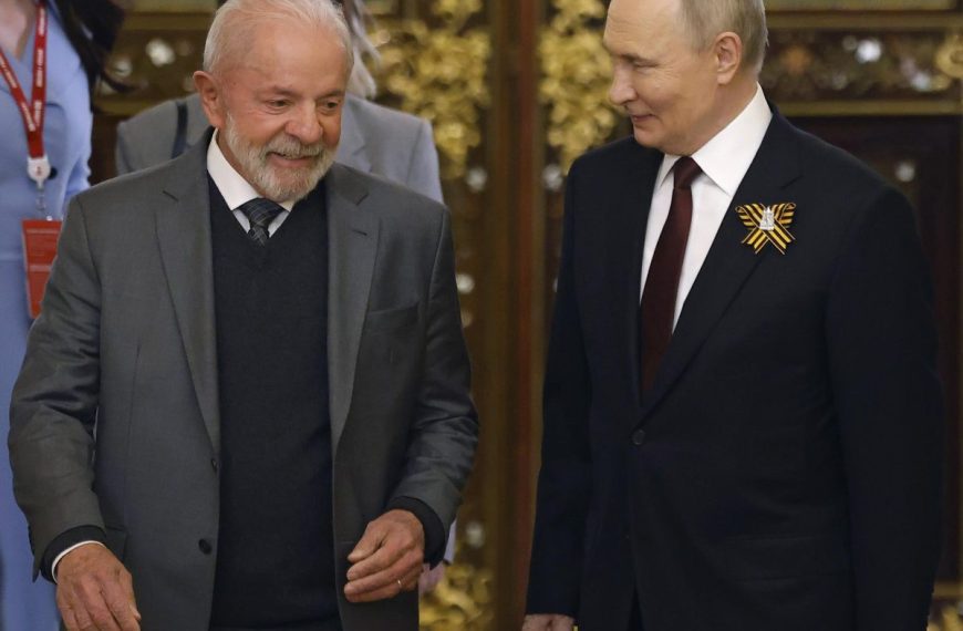(RUSIA)PRESIDENTE PUTIN FELICITA A LULA POR SU TRIUNFO EN SEGUNDA VUELTA ELECTORAL